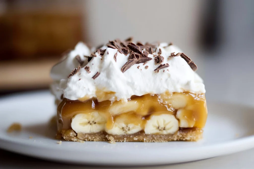Delicious Banoffee Pie Recipe – A Sweet Combination of Bananas, Toffee, and Cream
