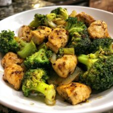 Comforting Chicken Broccoli: A Quick 25-Minute Meal