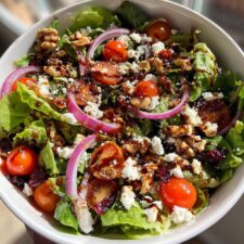 Festive Greens Christmas Salad: 7 Flavors of Holiday Joy