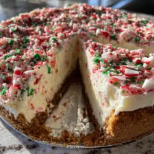 No Bake Peppermint Cheesecake: 5 Steps to Festive Bliss