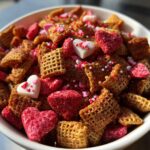 strawberry valentines chex mix