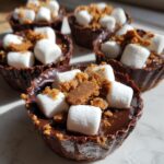 Chocolate Marshmallow Cups – Christmas