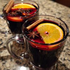 Mulled Wine – Christmas Recipe to Warm Your Heart Instantly