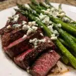 asparagus with blue cheese and beef
