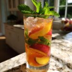 beach peach lemonade cocktail