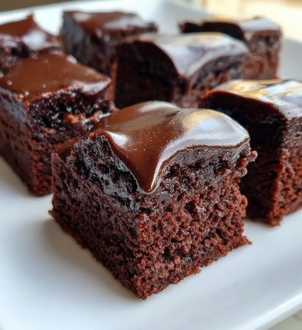 brownie shortbread bars with ganache - detail 1