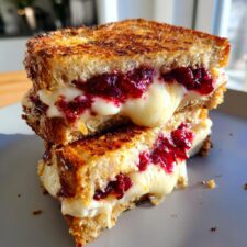 Cranberry Brie and Mozzarella Grilled Sandwich Bliss