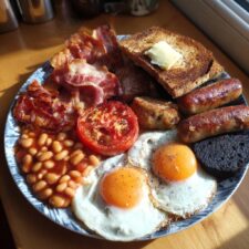 Full Irish Breakfast Recipe: 7 Hearty Delights Await