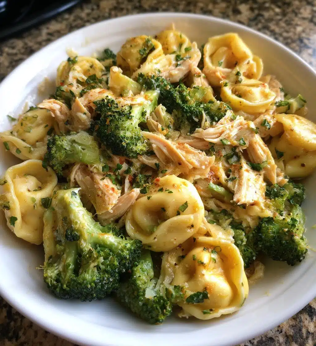 garlic parmesan chicken tortellini and broccoli - detail 1