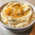 Cheddar Garlic Mashed Cauliflower