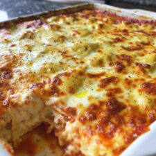 Cheesy Ravioli Bake: 7 Layers of Comforting Goodness