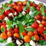 Christmas Caprese Wreath (tomato + mozzarella + basil)