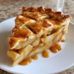 Christmas Caramel Apple Pie