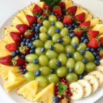 Christmas Tree Fruit Platter (healthy option)