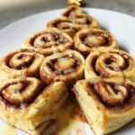 Cinnamon Roll Christmas Tree