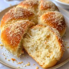Garlic Parmesan Snowflake Bread: 5 Steps to Pure Joy