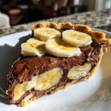 Chocolate Banana Pie: 7 Reasons You'll Fall in Love