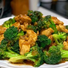 Broccoli Chicken Stir-Fry (Low Carb): 5 Flavorful Secrets
