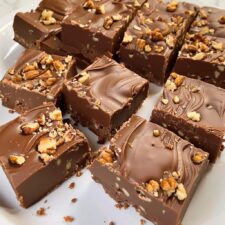 Christmas Fudge: 7 Steps to Holiday Happiness