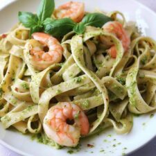 Creamy Pesto Shrimp Pasta: 25 Minutes to Culinary Bliss