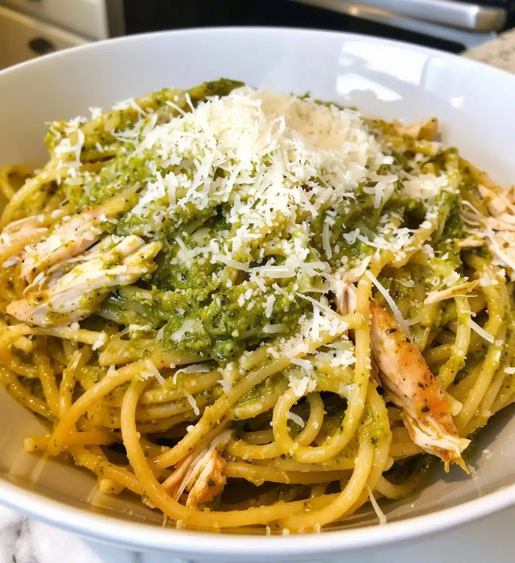 Pesto Chicken Pasta - detail 1