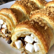S’mores Crescent Rolls: 4 Steps to Gooey Bliss