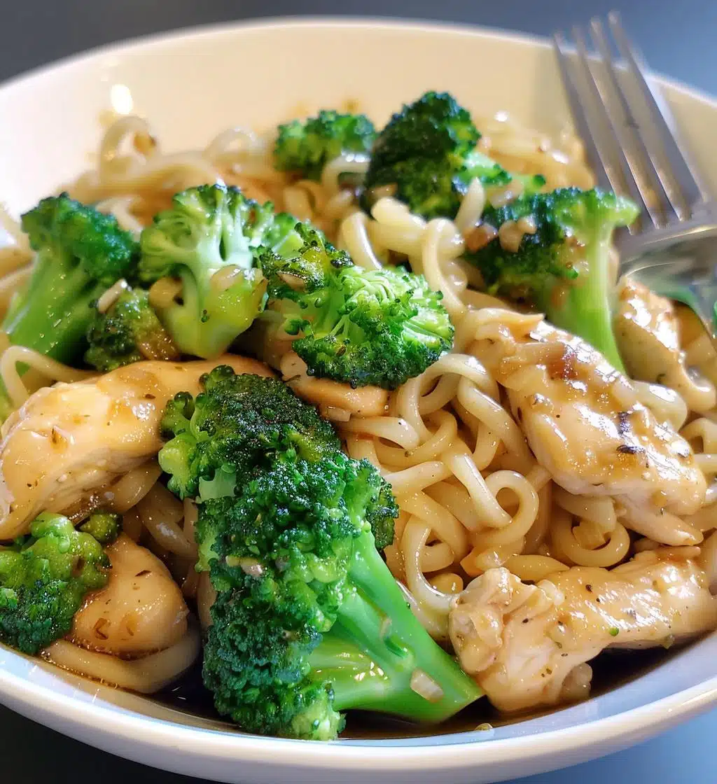 Garlic Chicken Broccoli Noodles - detail 1