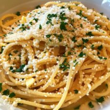 Garlic Bread Pasta: 5 Steps to Comfort Food Bliss