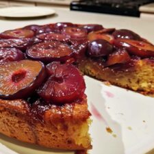 Plum Upside Down Cake: 7 Steps to Pure Bliss